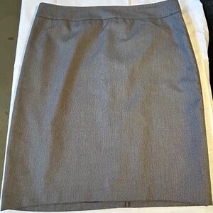 Jones New York Short Skirt Business Womens Size 14 Gray Back Zip Vented Stretch